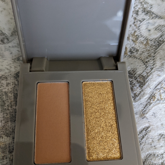 Complex Culture Full Time Eyeshadow - Picture 1 of 3